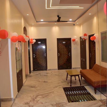 Ganga Sparsh Hotell Varanasi Eksteriør bilde