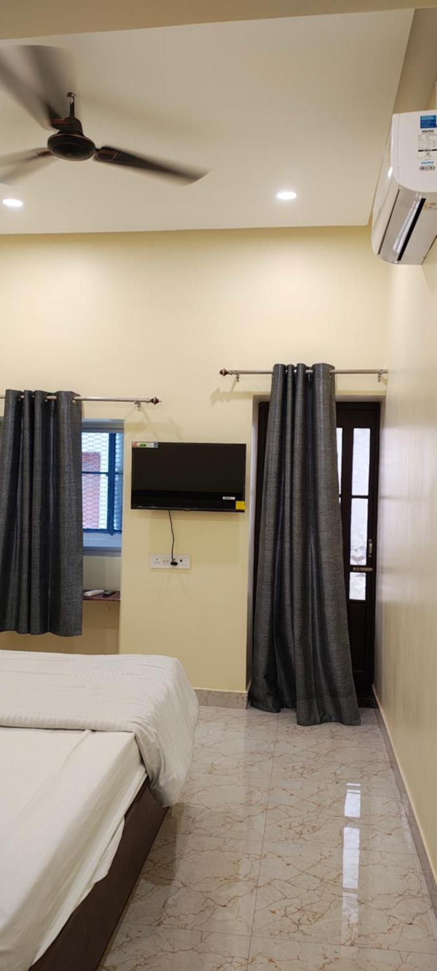 Ganga Sparsh Hotell Varanasi Eksteriør bilde